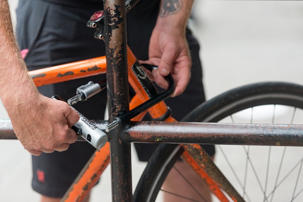 Как уберечь себя от кражи велосипеда? Обзор велозамков Abus, BBB и Kryptonite