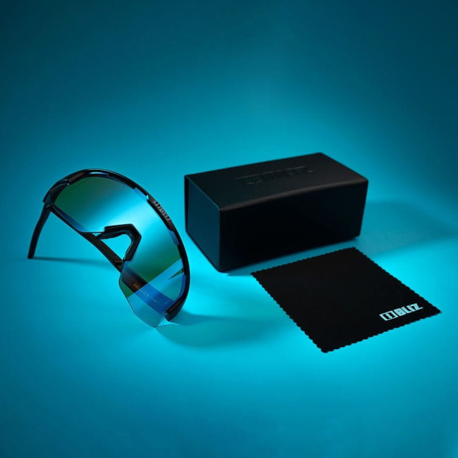 Очки солнцезащитные BLIZ Matrix Smallface Nano Optics Matt Black/Nordic Light/Begonia/Violet Blue Multi S2