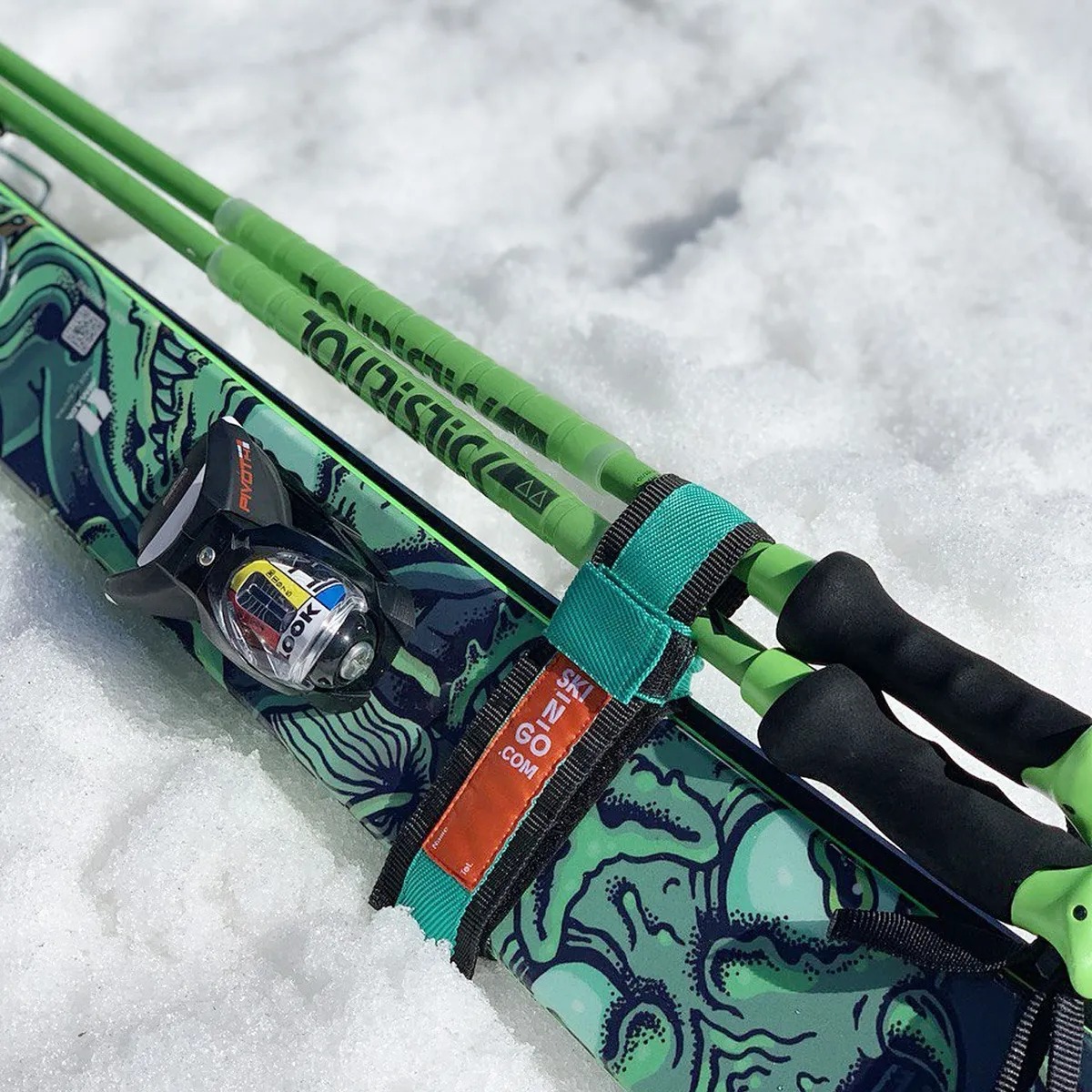 Ski n. Ski n go переноска. Приспособление для переноски лыж и лыжных палок Ski-n-go Yellow 643vz-tl17_Blye. Чехол для переноски лыж. Соединитель для лыжных палок.