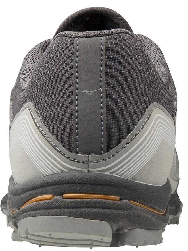 mizuno wave kaze 6