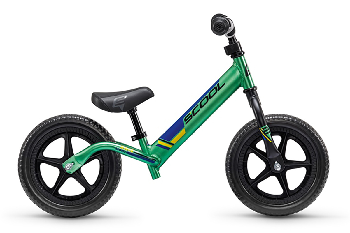 

Беговел Scool 2018 Pedex Race Light Neongreen/black