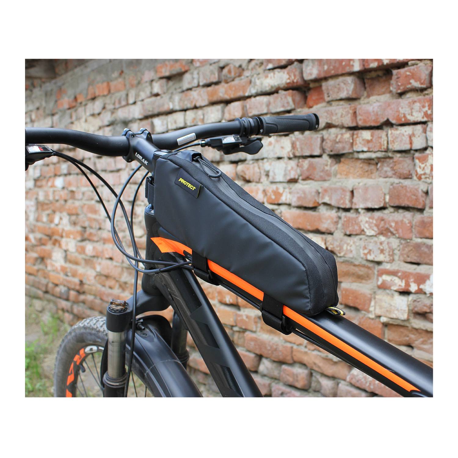 Велосумка Protect Feedbag на раму 31х10х5см Черный