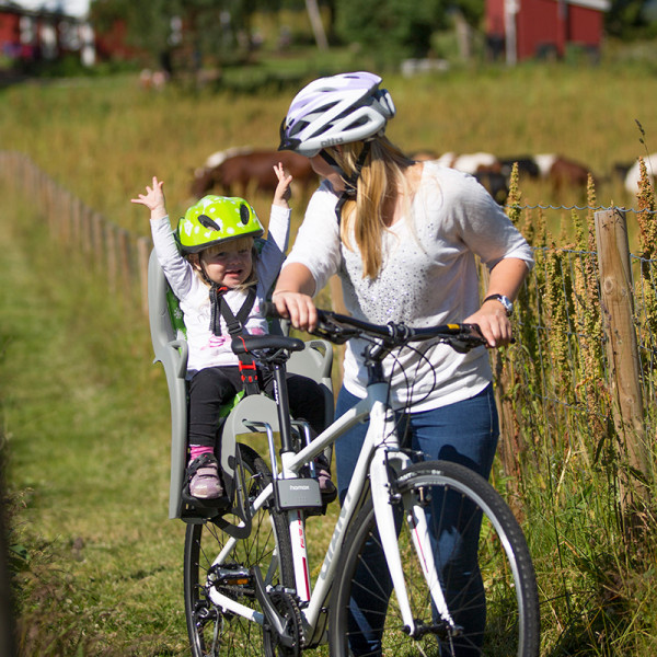 Детское велокресло Hamax Kiss Safety Package & Helmet Medium Grey/Green