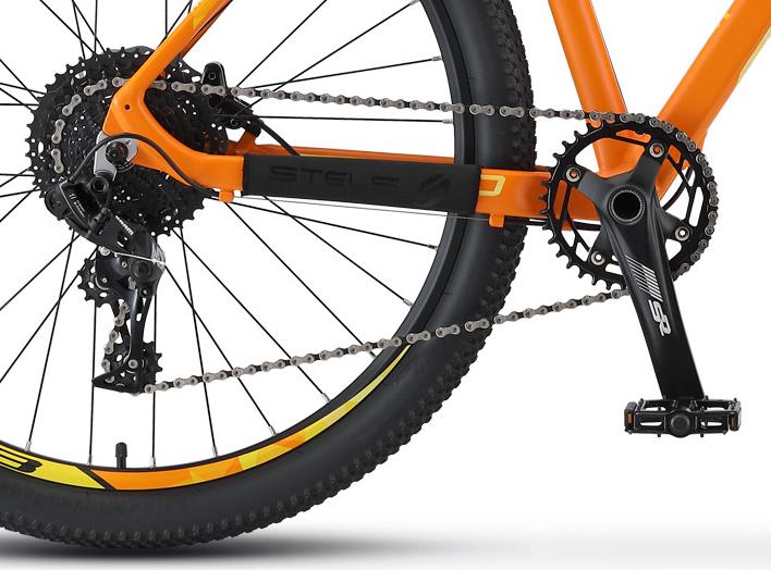 Велосипед Stels Navigator 770 D V010 27,5 2021 оранжевый