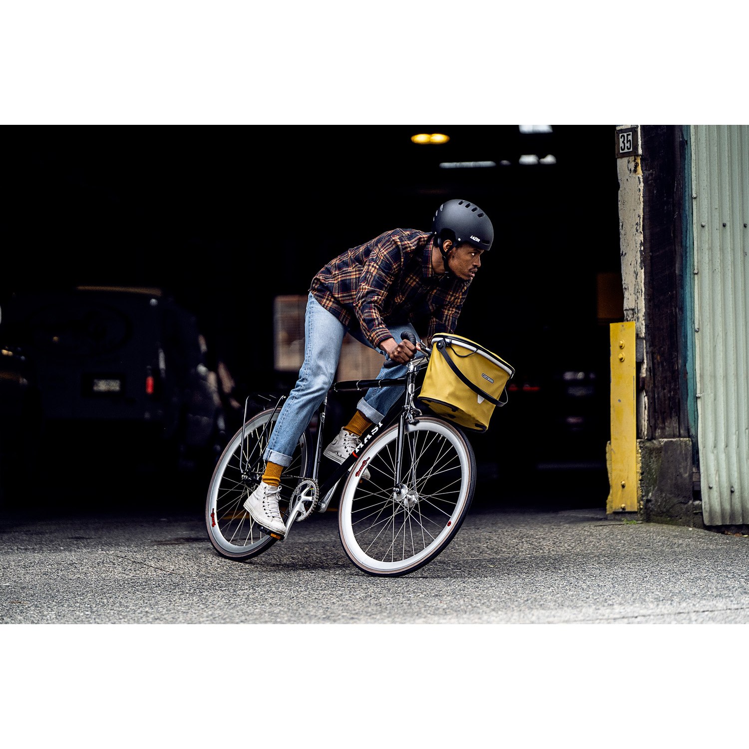 Сумка на велобагажник Ortlieb Up-Town Design - Honeycomb 17,5л Black/White