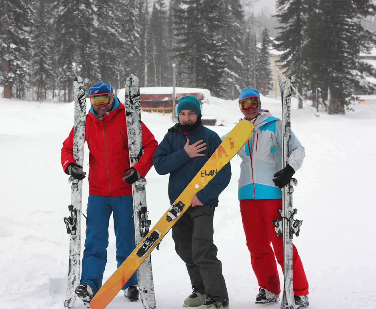 Elan поддерживает школу фрирайда TrueSki Elan поддерживает школу фрирайда TrueSki