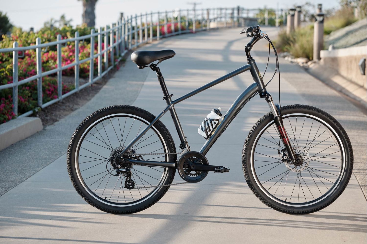 Велосипед Giant Sedona DX 2020 черный металлик
