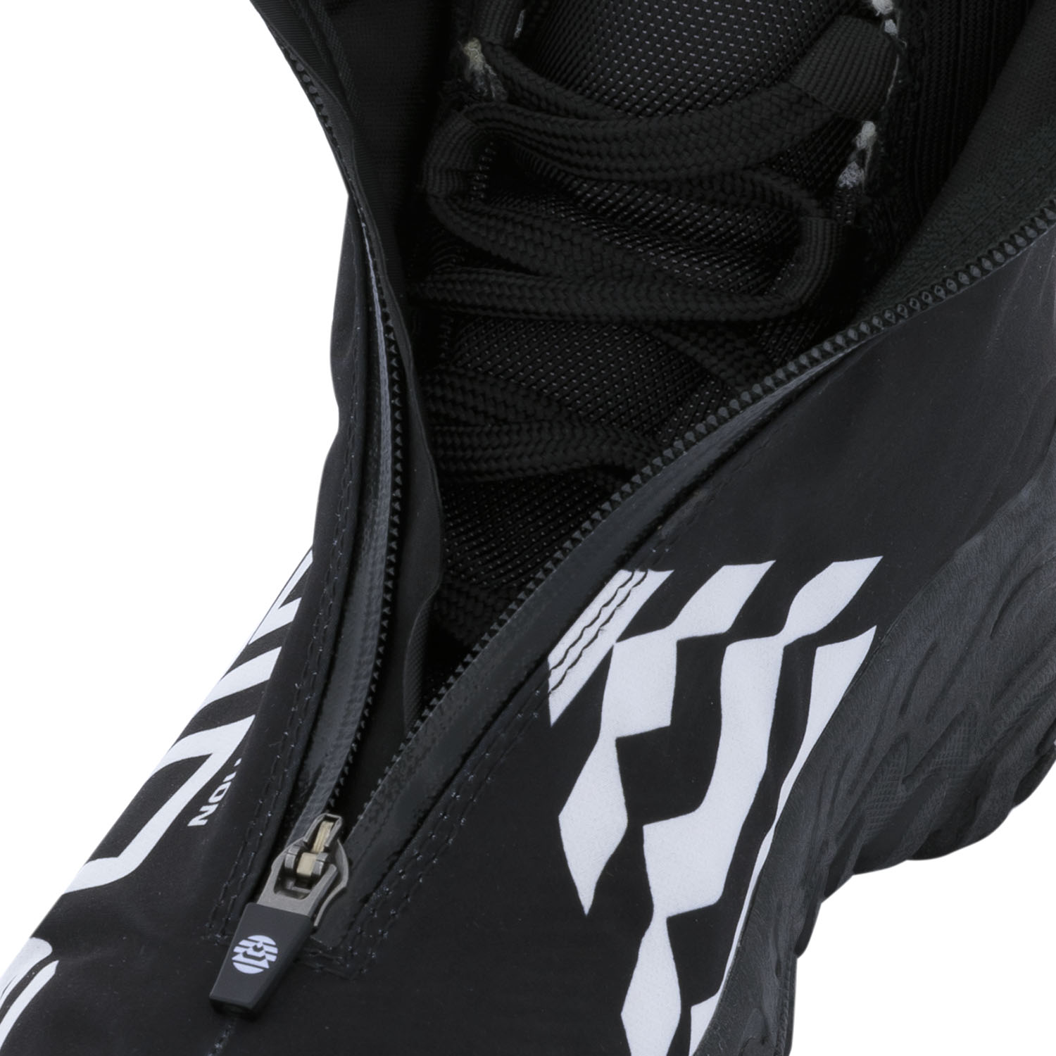 Треккинговые ботинки Alpina. Xt Action BLACK/WHITE