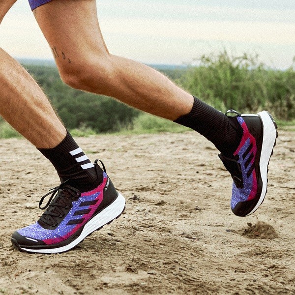 terrex two lightstrike