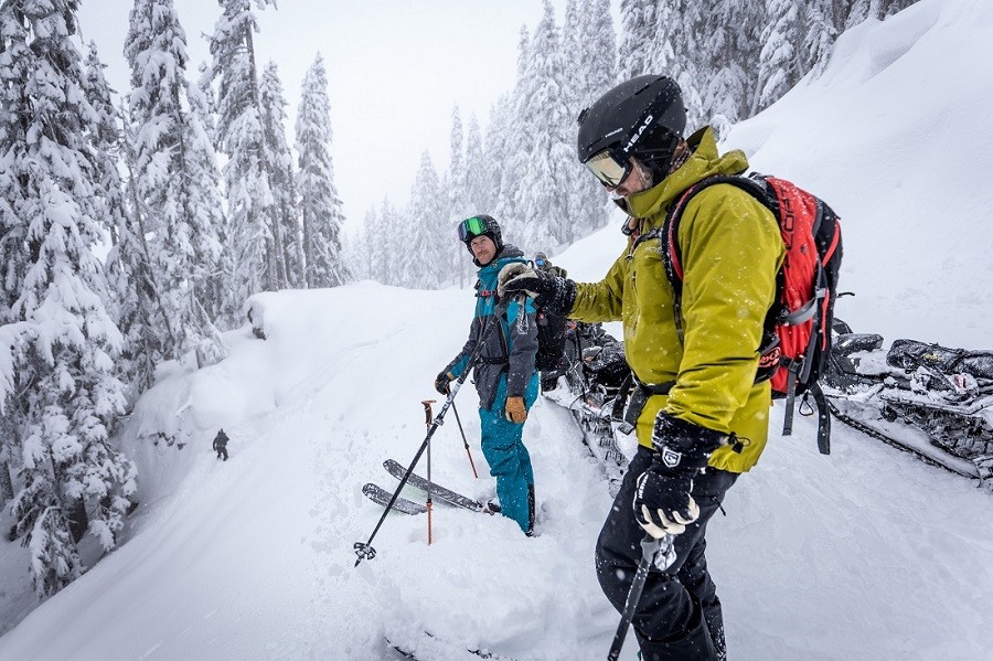 Спорт каталог интернет магазин челябинск. Горные лыжи elan Lhotse. Активный отдых Челябинск. Активный отдых Челябинск каталог.