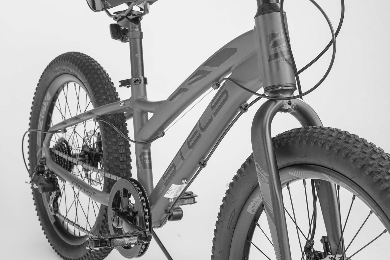 Велосипед Stels Adrenalin MD 20 V010 2019 Неоновый-лайм