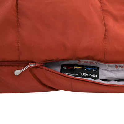 Спальник Ferrino Yukon Pro Sq Red
