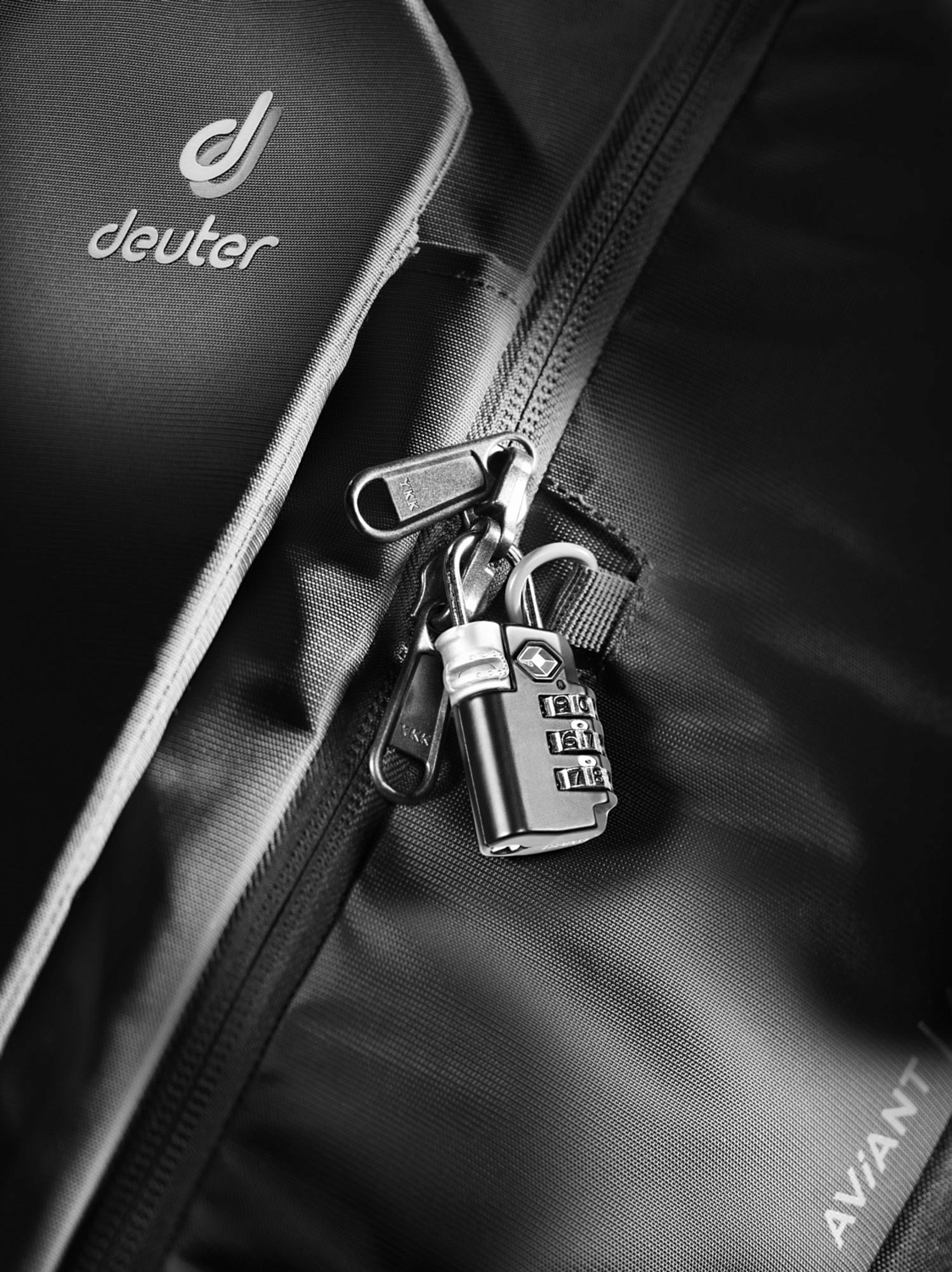 Deuter aviant access pro 60 deals