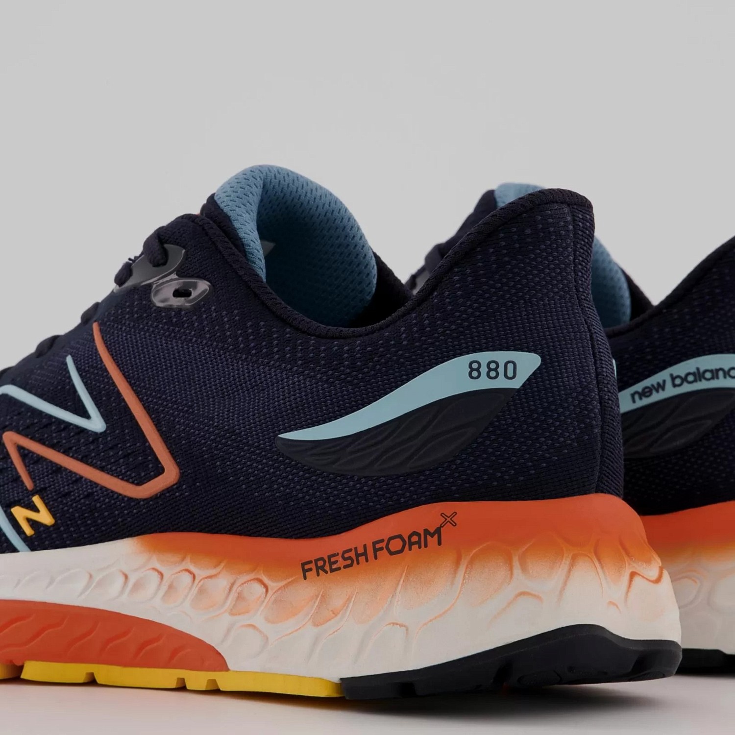 Беговые кроссовки New Balance 880 Eclipse