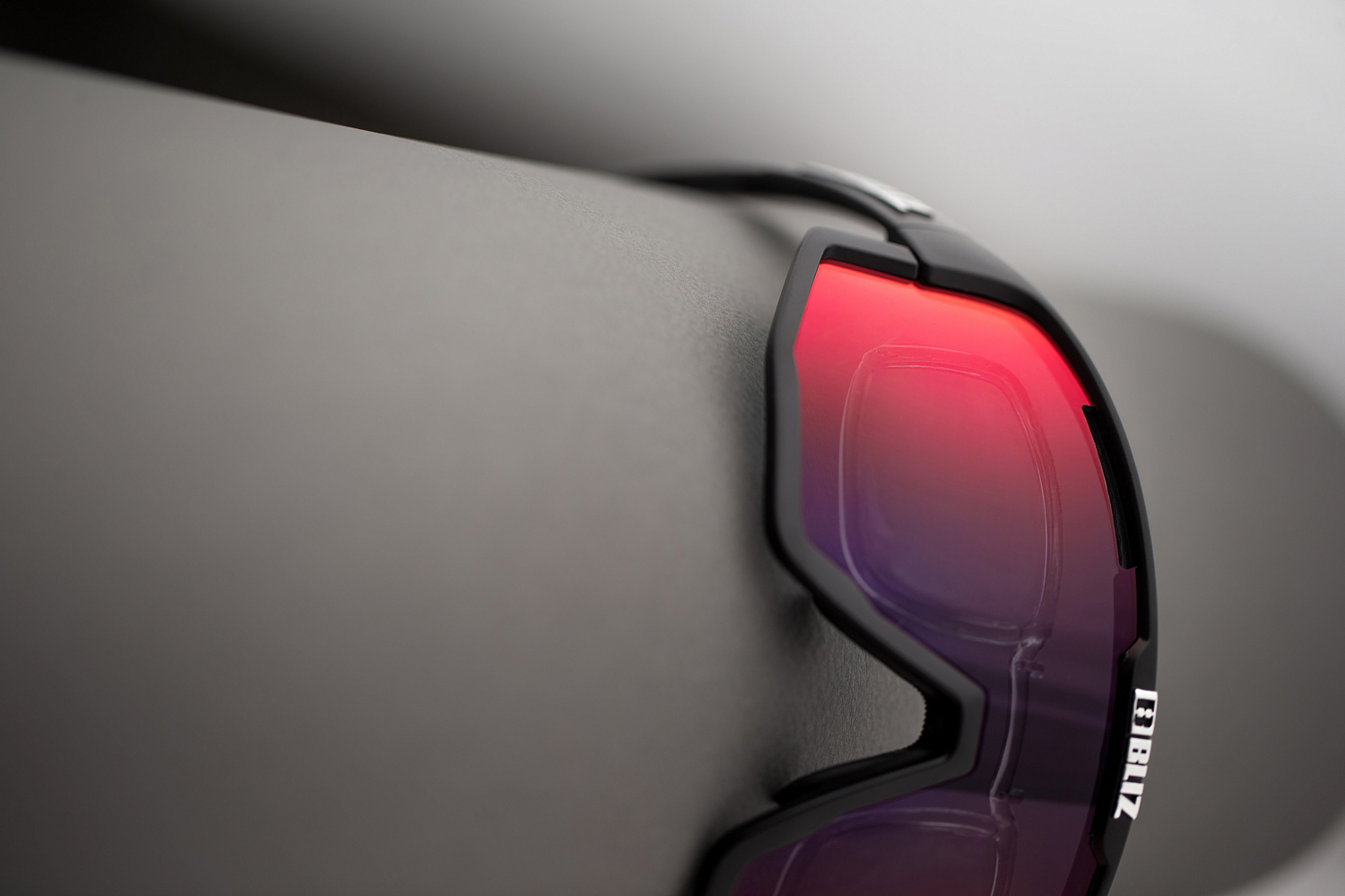 Очки солнцезащитные BLIZ Vision Matt Black/Smoke Red Mult S3