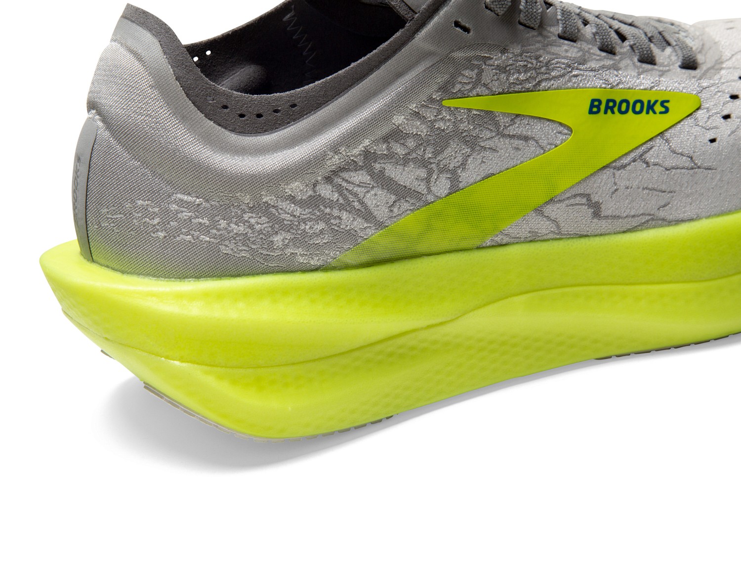 Кроссовки BROOKS Hyperion Elite 2 White/Silver/Nightlife