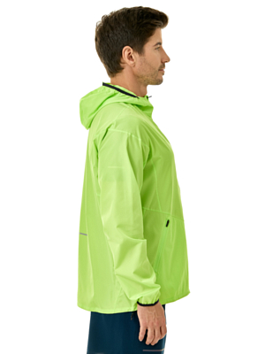 Куртка беговая Asics Accelerate Light Green