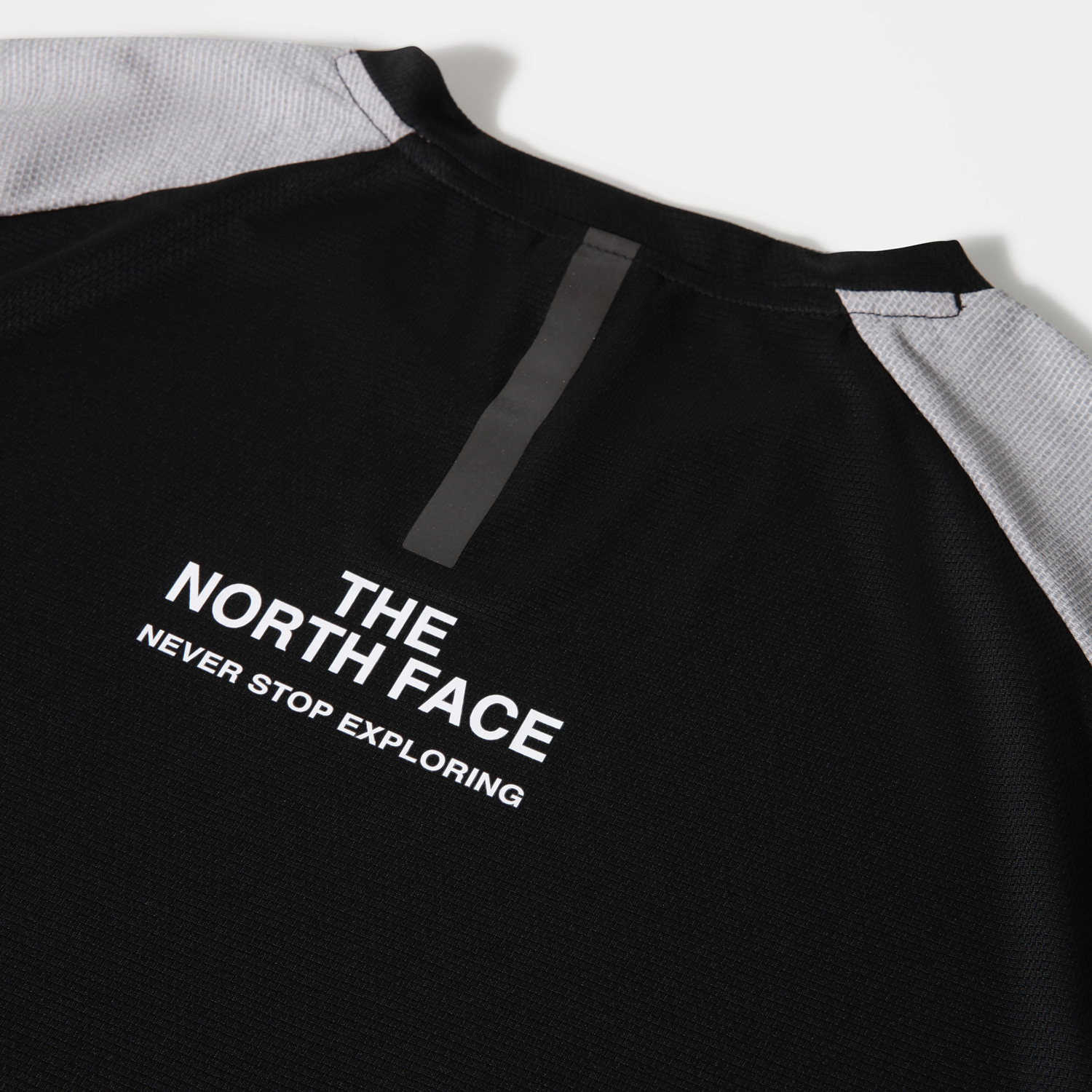 Футболка для активного отдыха The North Face Ma Tee Light Grey Heather-Black