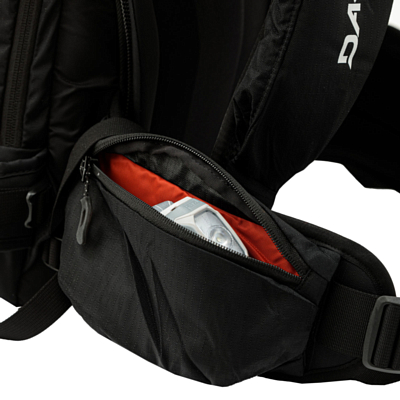 Рюкзак Dakine Poacher 22L Black