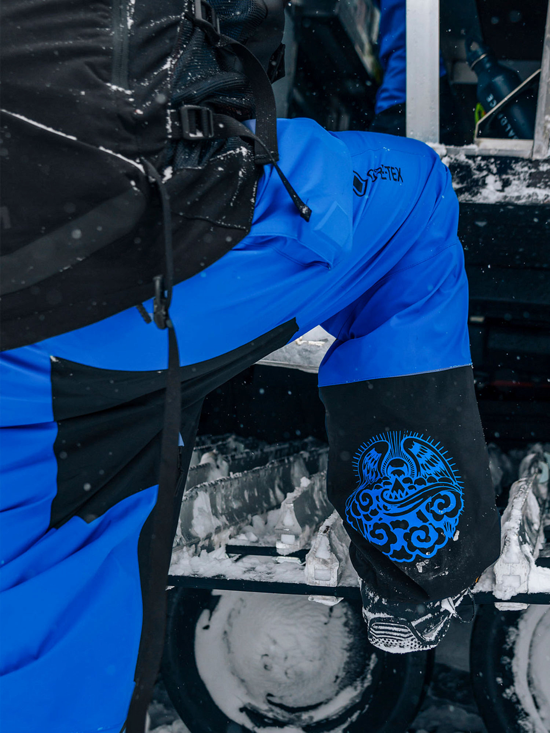 Комбинезон сноубордический Volcom Jamie Lynn Gore-Tex Jumpsuit Electric Blue