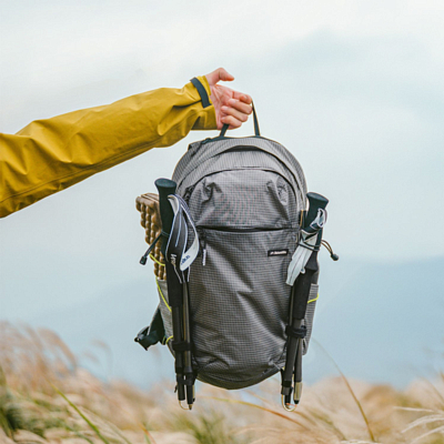 Рюкзак Naturehike Oxygen Casual Backpack 20L Grey