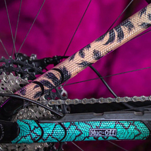Защита пера Muc-Off Chainstay Protection Kit Day Of The Shred