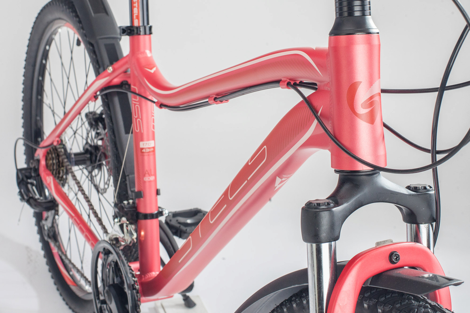 Велосипед Stels Miss 6000 26 MD 2020 Красный