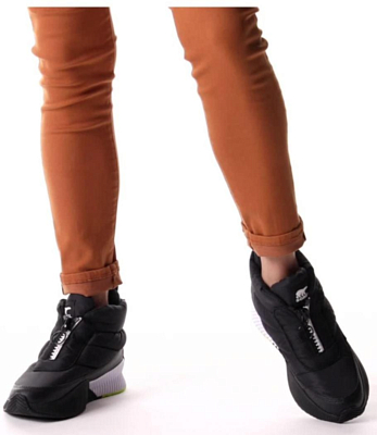 Sorel Out N About Iii Puffy Zip Wp Black White