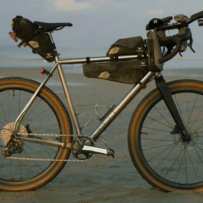Сумка на раму Apidura Racing 4L